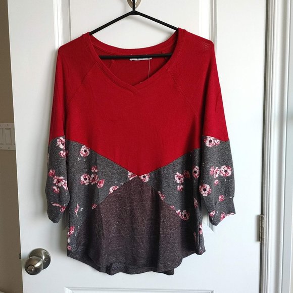 V-Neck Patchwork Top - Picture 1 of 10